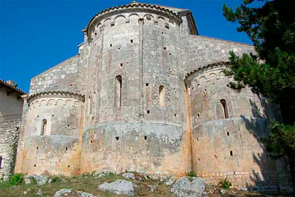 Bominaco, Chiesa di Santa Maria Assunta
